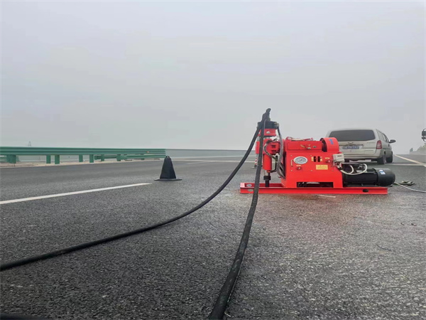 玉州马路路基路面开裂下沉注浆加固灌浆