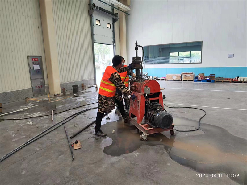 玉州厂房地面下沉塌陷注浆加固施工